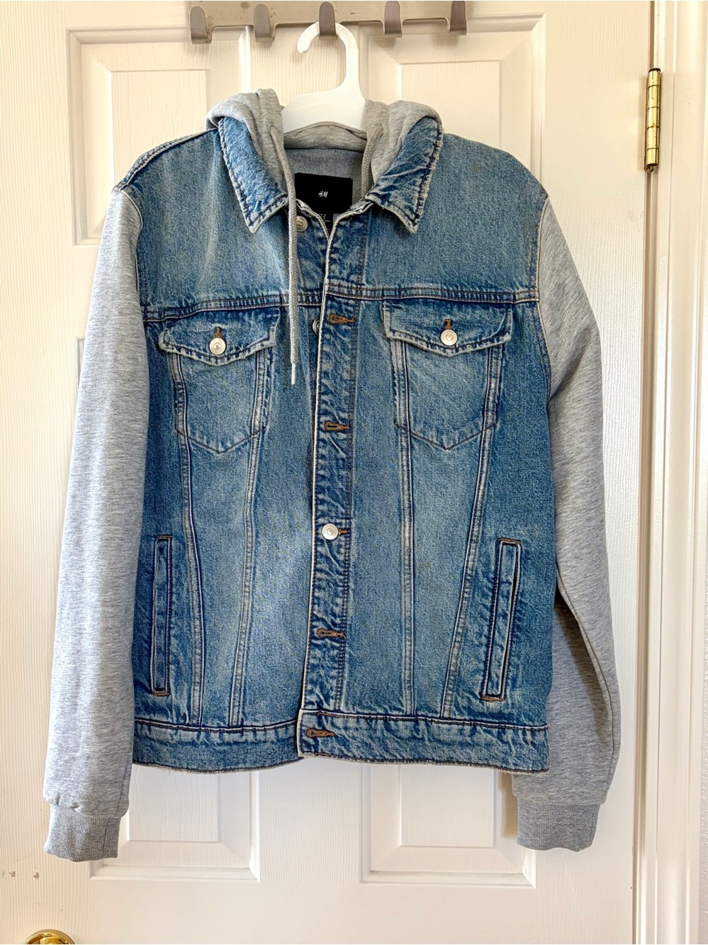 H&M Blue Denim & Gray Hoodie-Sleeve Trucker Jacket - Men's